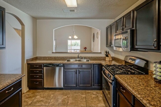 Photo - 2045 N Ensenada Cir SE