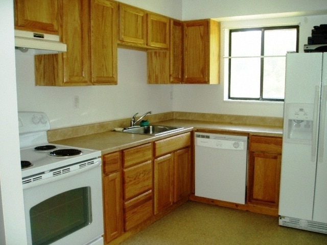 Kitchen - Butternut Hill Townhouses