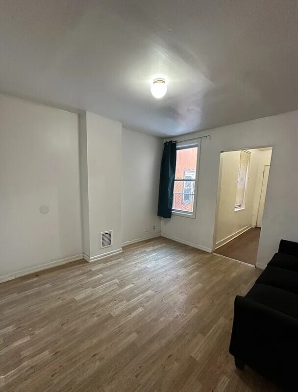 Photo - 2534 N Water St