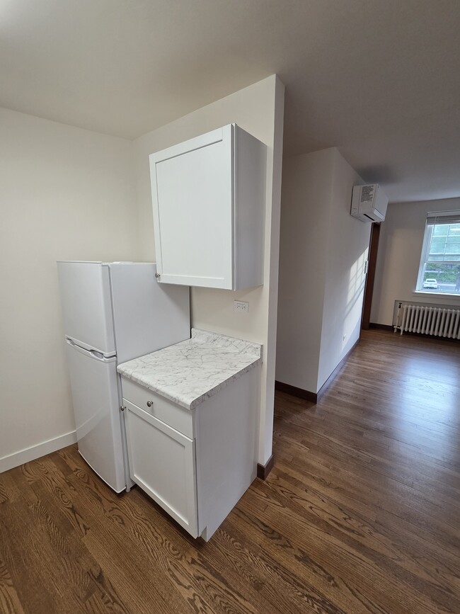 Photo - 328 N Milwaukee Ave