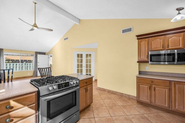 Photo - 305 Uala Pl Unit (305 UP) A