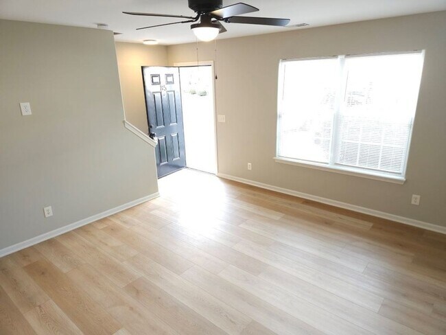 705 Crestland Ave Unidad B5