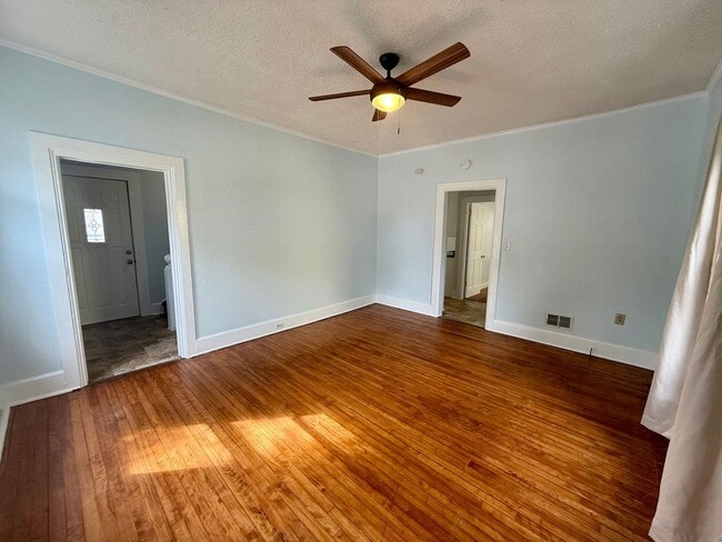 3 Bed 2 Bath Single Family Home in Wausau - 3 Bed 2 Bath Single Family Home in Wausau