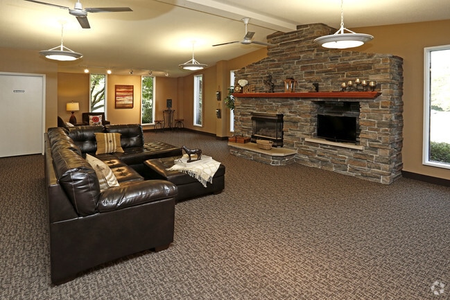 Community - Clubroom - Rambush Estates