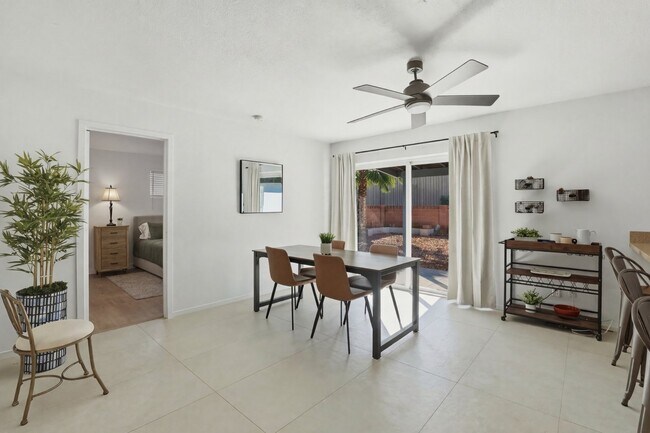 Photo - 313 E Riviera Dr