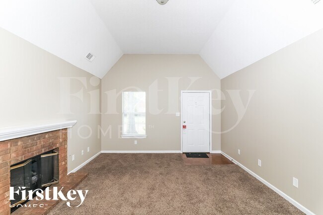 Photo - 8491 Highland Glen Cir N