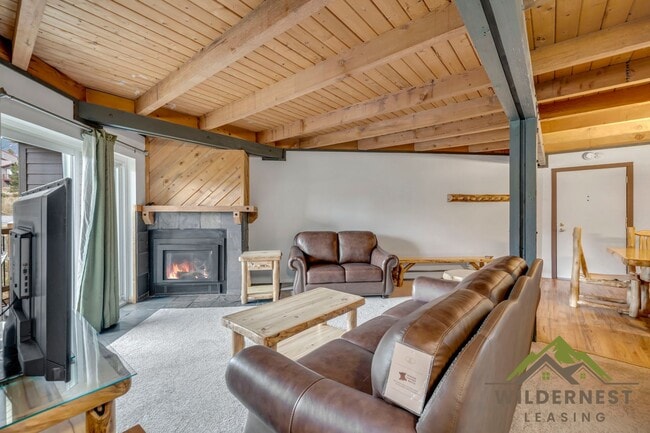 Photo - 4200 Lodgepole Cir