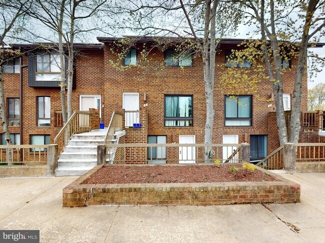 Photo - 4 Hawthorne Ct NE Townhome