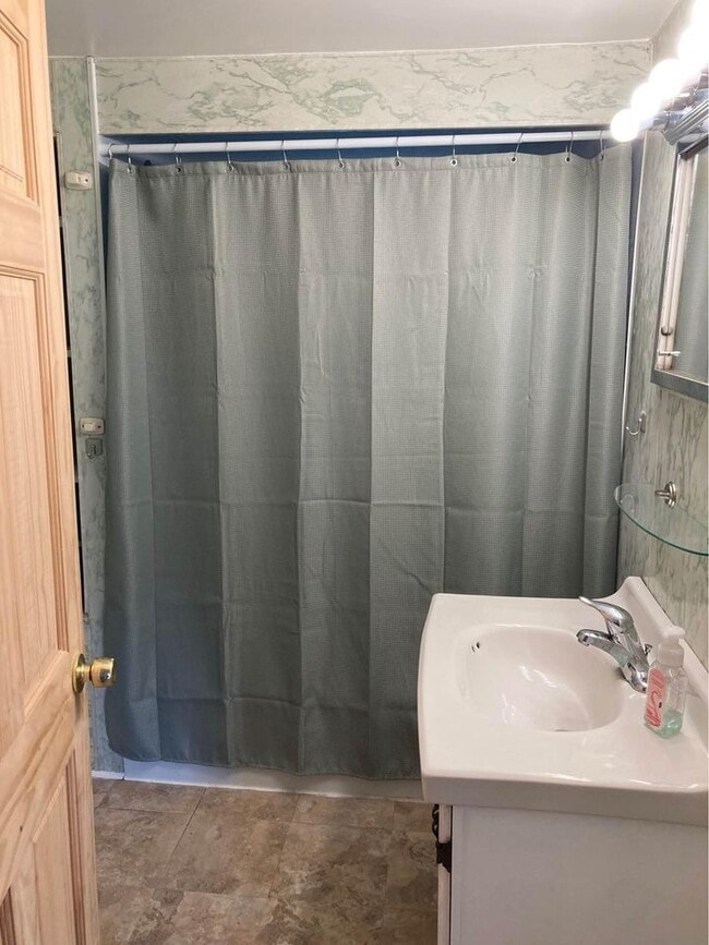 Photo - 64 Valley St Unit 2