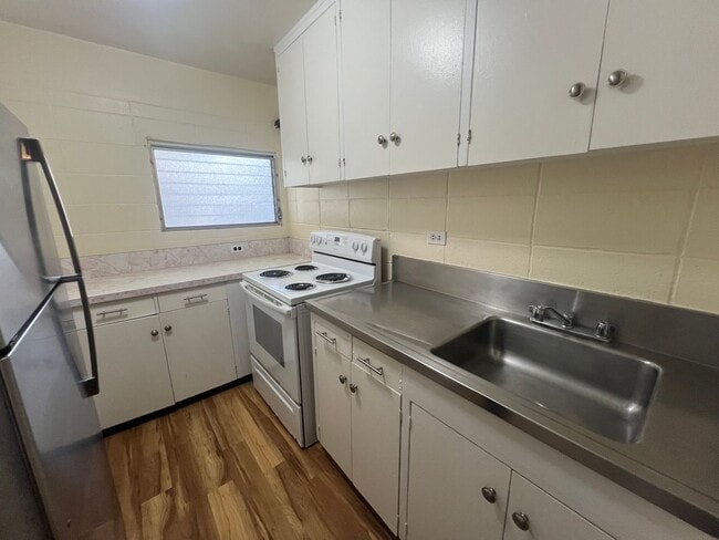 Photo - 2 Bed/1 Bath unit on Cleghorn St in Waikiki Unit 101