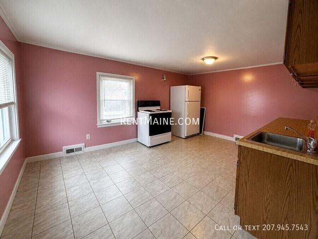 Photo - 142 Pine St Unit 3