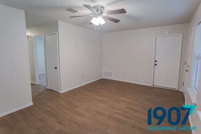 Photo - SPECIAL OFFER! Move In Now & Get 50% Off Y...