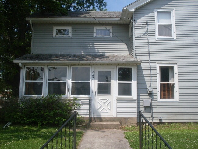 Photo - 507A N Division Ave Unit A