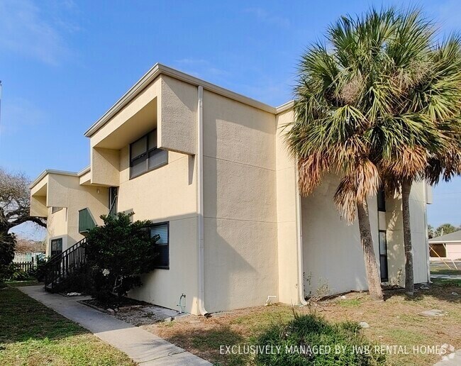 Building Photo - 1000 3rd St Unit 8C Rental