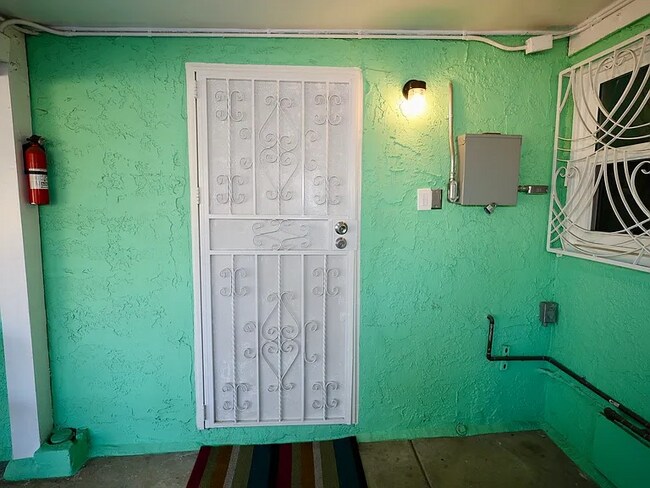 Photo - 7913 Jamieson Ave