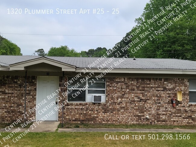 Photo - 1320 Plummer St Apartment Unit 25