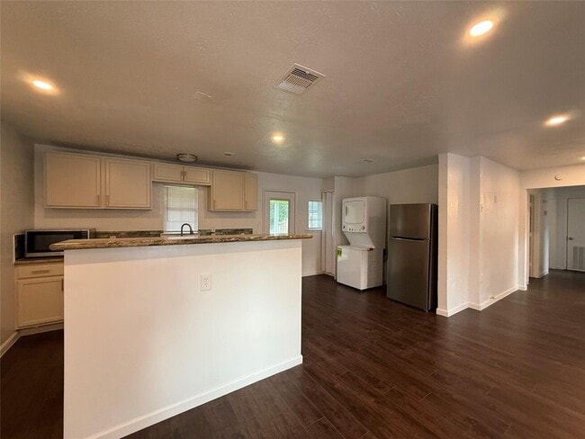 Photo - 9433 Rosehaven Dr