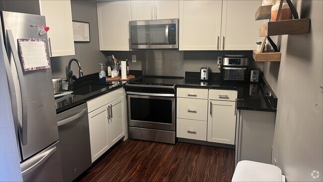 Building Photo - 1825 St Julian Pl Rental