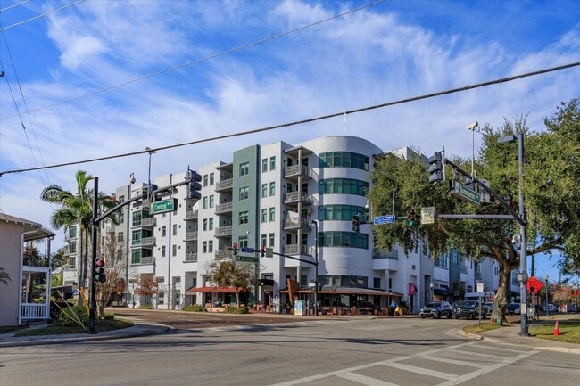 Building Photo - 10 N Summerlin Ave Unit 55