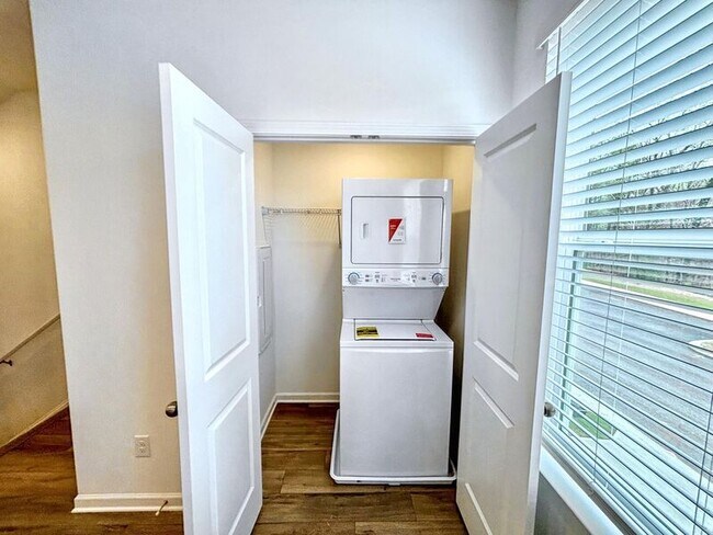 Photo - 4134 Tillie Cir