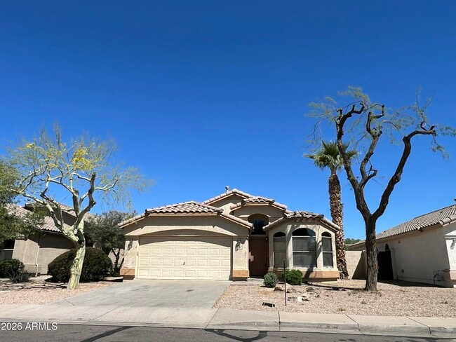 Building Photo - 1764 E Erie St