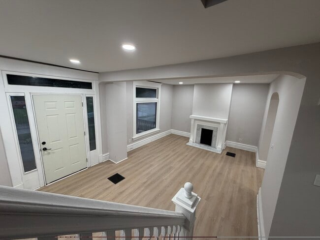 Photo - 551 Wilson Ave