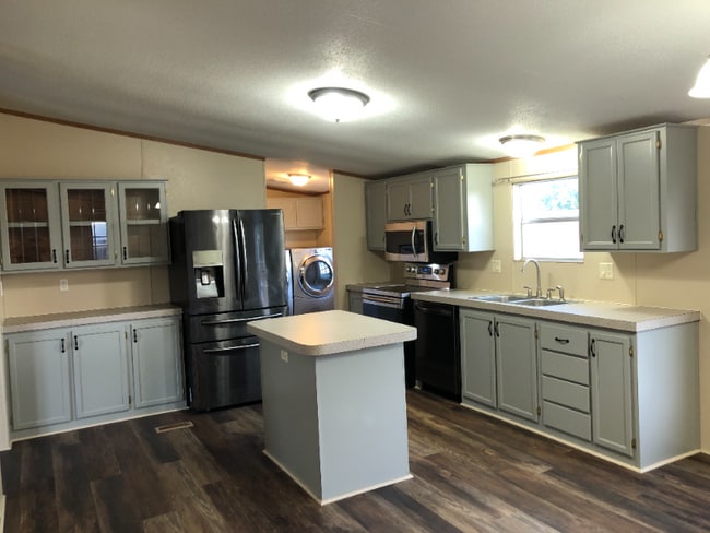 Photo - 3219 E Peachtree Ave