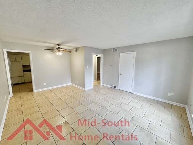 Photo - 129 Stonewall St Unit 9