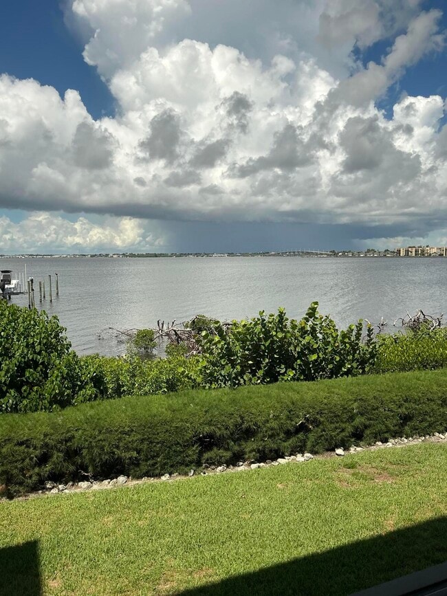 Photo - 3792 NE Ocean Blvd Unidad 211-N Rental