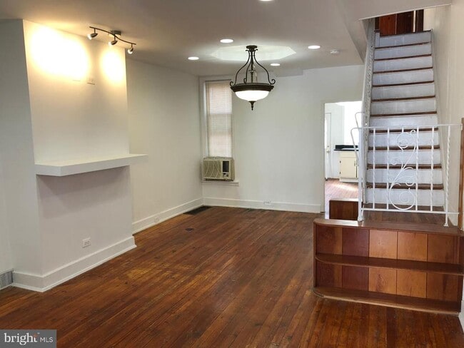 Building Photo - 2967 Weikel St