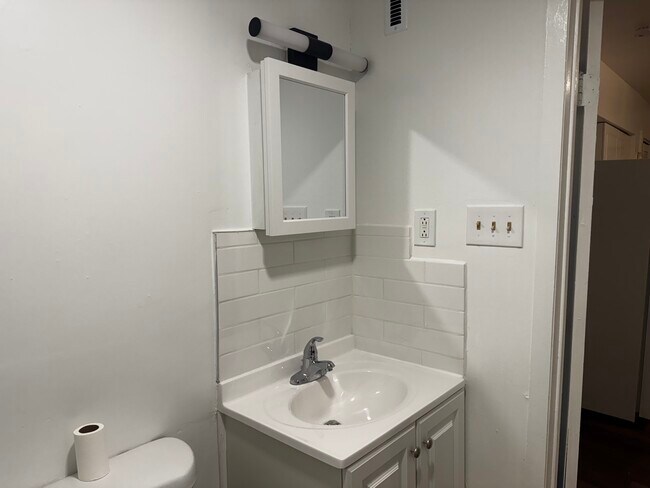 Photo - 222 Howard Ave Unit 2
