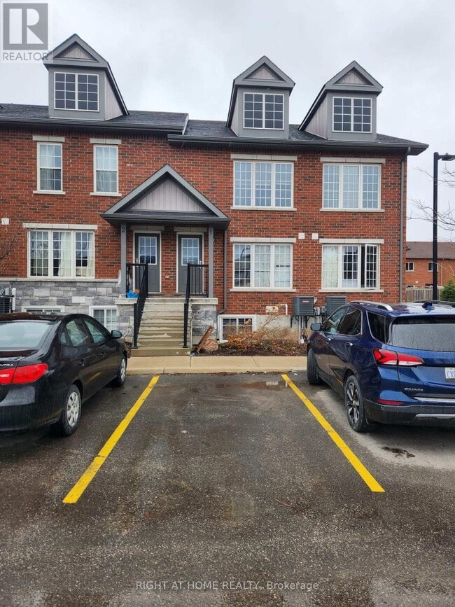 Photo - 246 Penetanguishene Rd