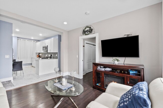 Photo - 6414 Park Ave Unit 1