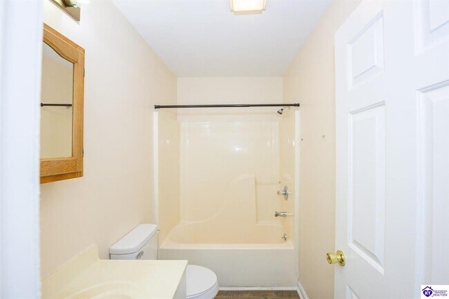 Photo - 113 College Street Rd Townhome