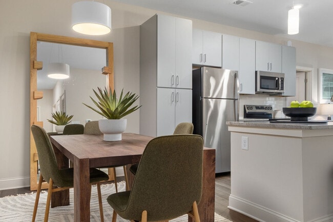 Patrick's Pointe apartments — community photo