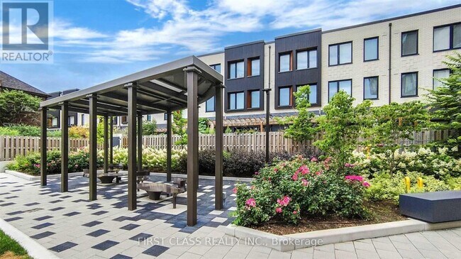 Photo - 80 Vanauley St Unit 119