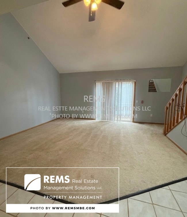 Building Photo - 33A Grand Canyon Dr