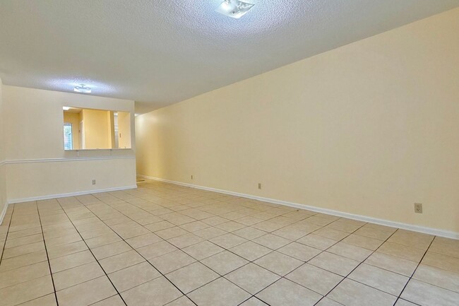 Photo - AVAILABLE NOW! (Pet Friendly) Unit 117