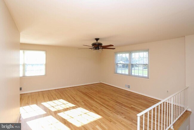 Photo - 3229 Ramblewood Rd