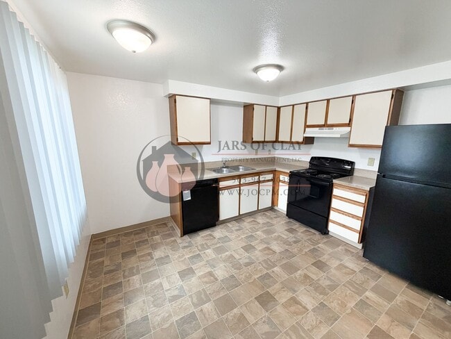 Photo - 1/2 Off First Full Month's Rent | 2 Bed/1 Bath in Keizer | Ground Floor | W/D Hookups Unit 3922