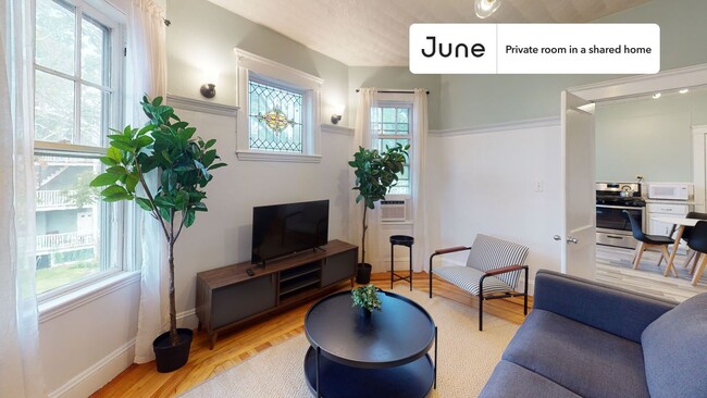 Photo - Room in Shared 4 bed/1 bath home Unidad D