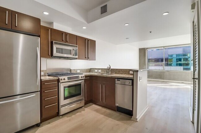 Photo - Stunning 1Bdm 1Ba Condo in the Heart of Do...