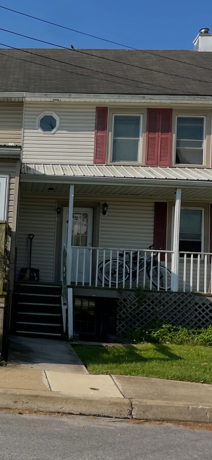 Photo - 30 S Main St