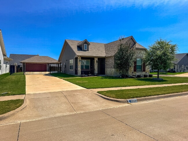 Photo - Lovely 3 bed, 2 bath Home in Burleson!