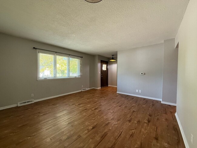 Photo - Charming 3 Bed, 1 Bath Home in Quiet Bette...