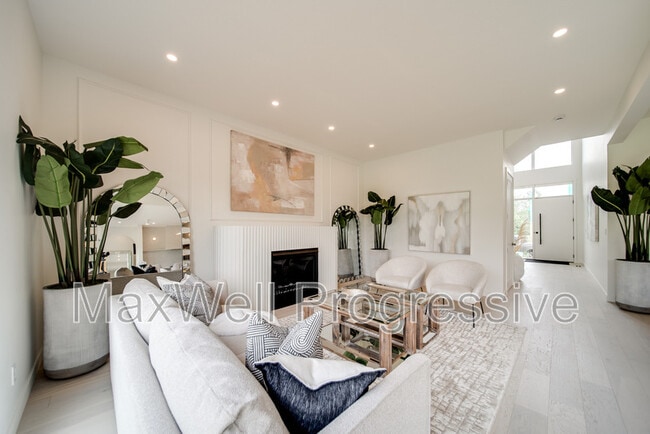 Photo - 6090 Crawford Dr SW