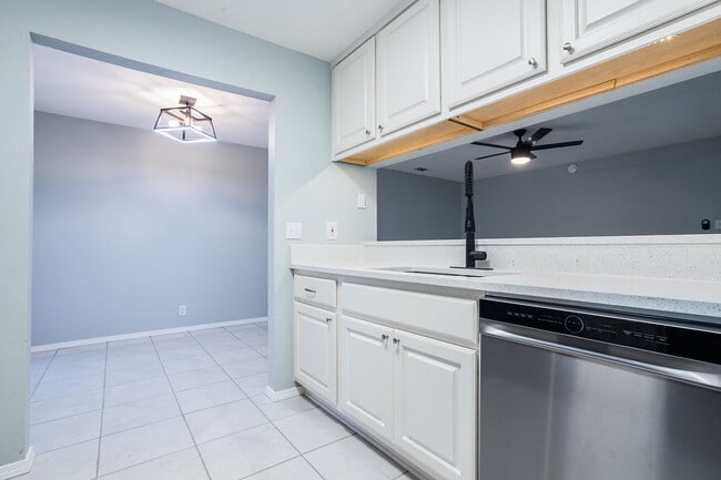 Cocina/Comedor - 5275 Meadow Rise St Unidad 5275