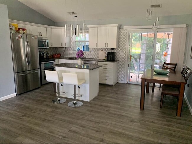 Photo - 591 Hamilton Chase Dr