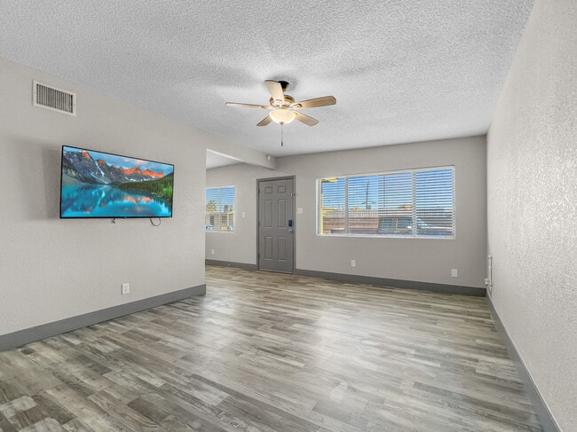 Family Room with TV - 1805 Evelyn Ave