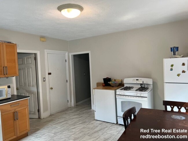 19 Tafthill Ter Unit 2